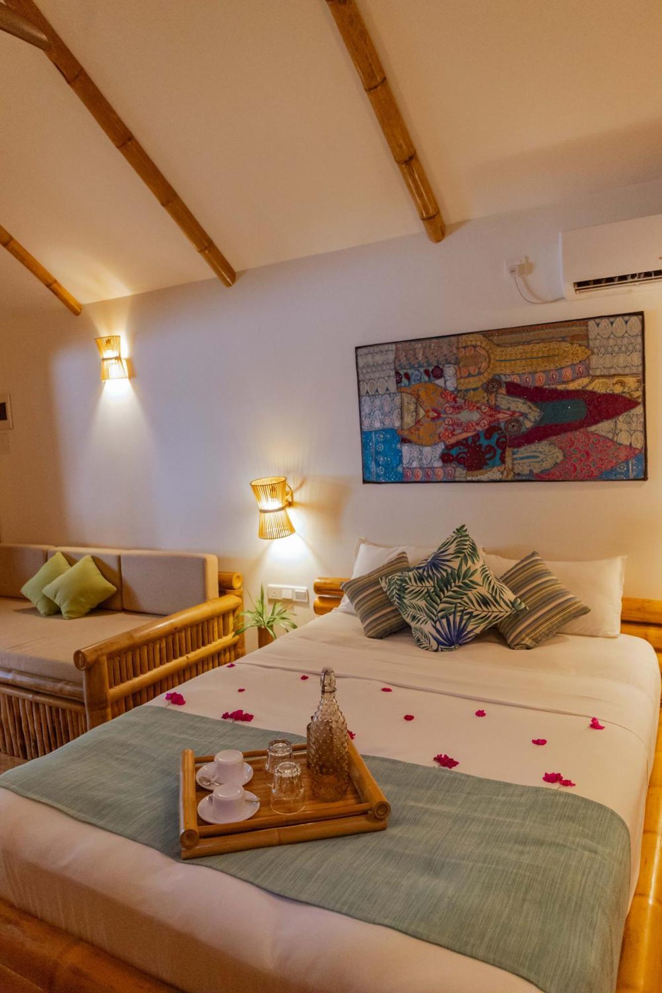 Отель Ecoboo Maldives Thinadhoo  Экстерьер фото