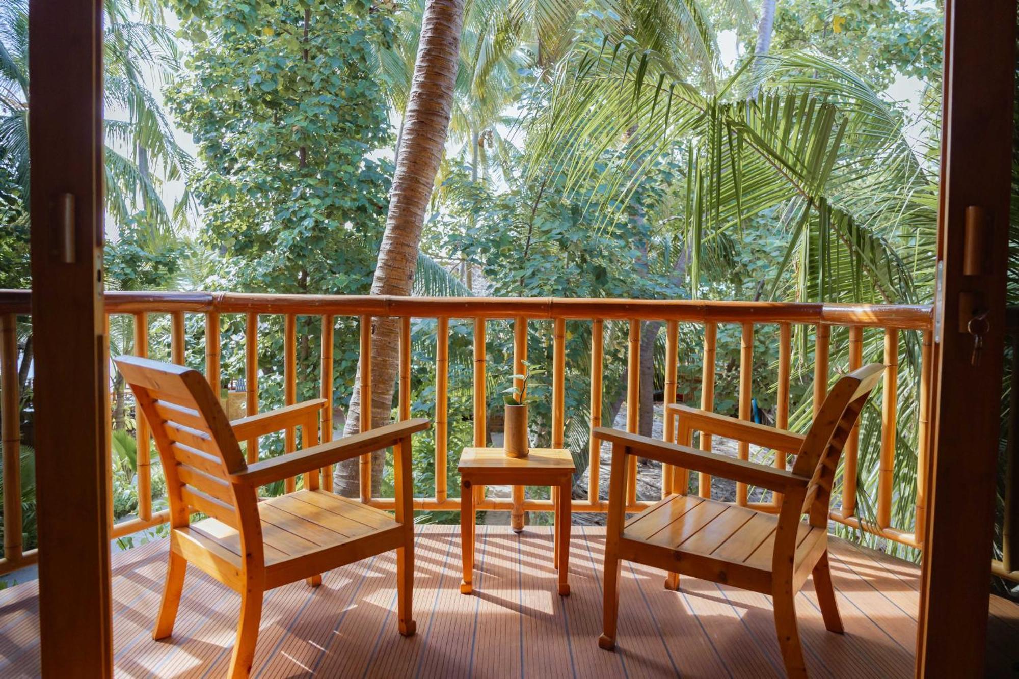 Отель Ecoboo Maldives Thinadhoo  Экстерьер фото