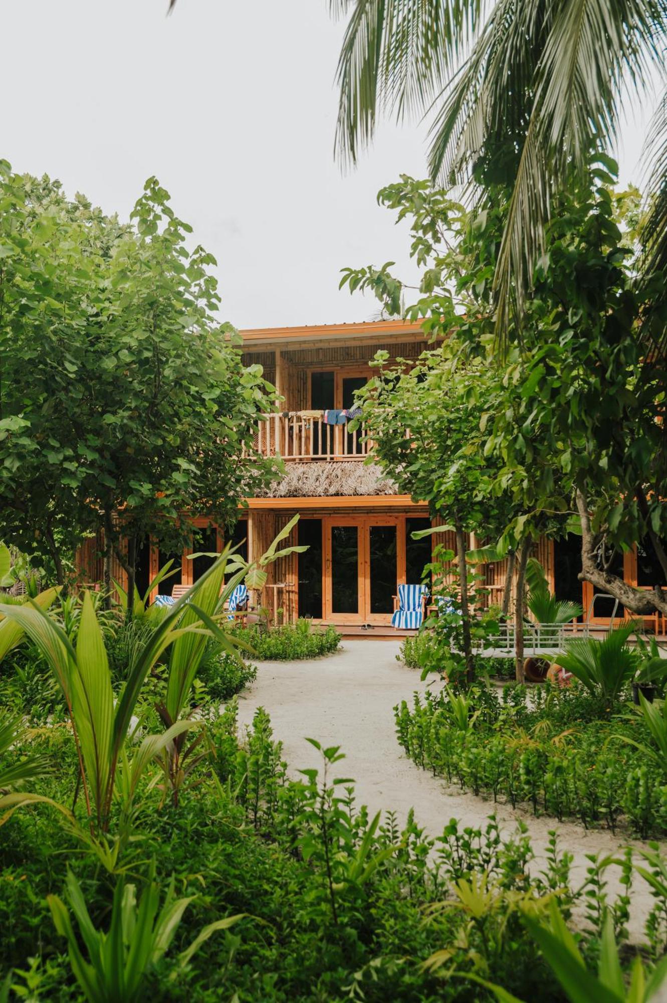 Отель Ecoboo Maldives Thinadhoo  Экстерьер фото